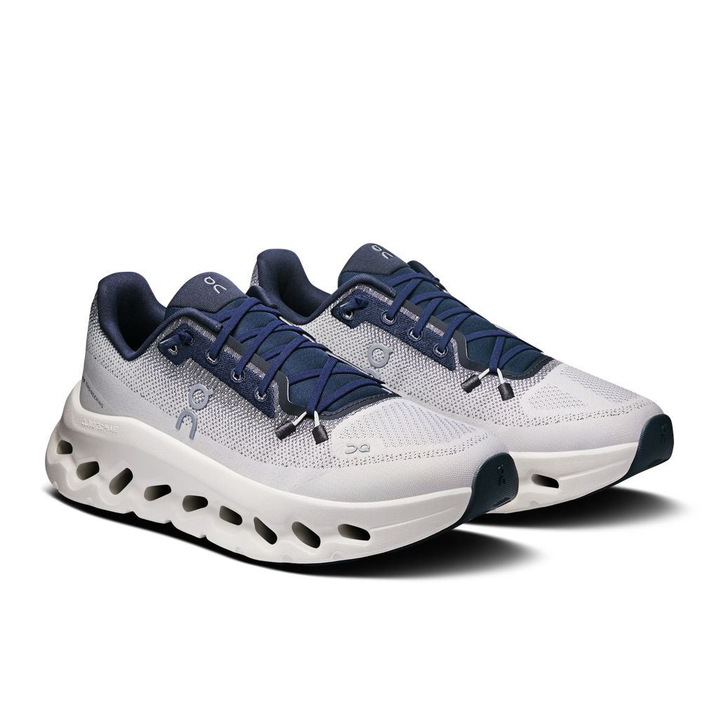 RIVEN FASHION | ON CLOUD SNEAKERS