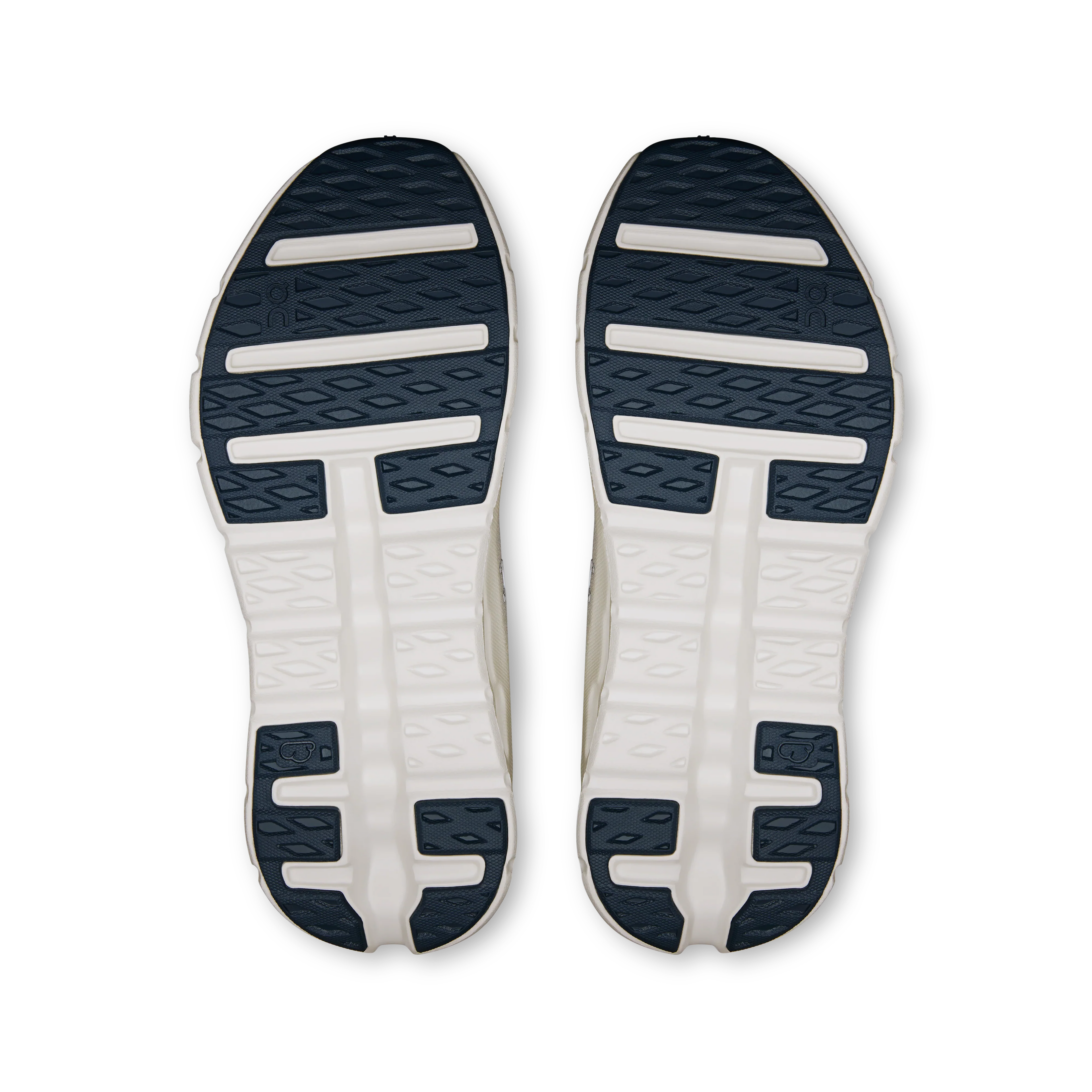 RIVEN FASHION | ON CLOUD SNEAKERS